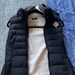 Hollister puffer vest